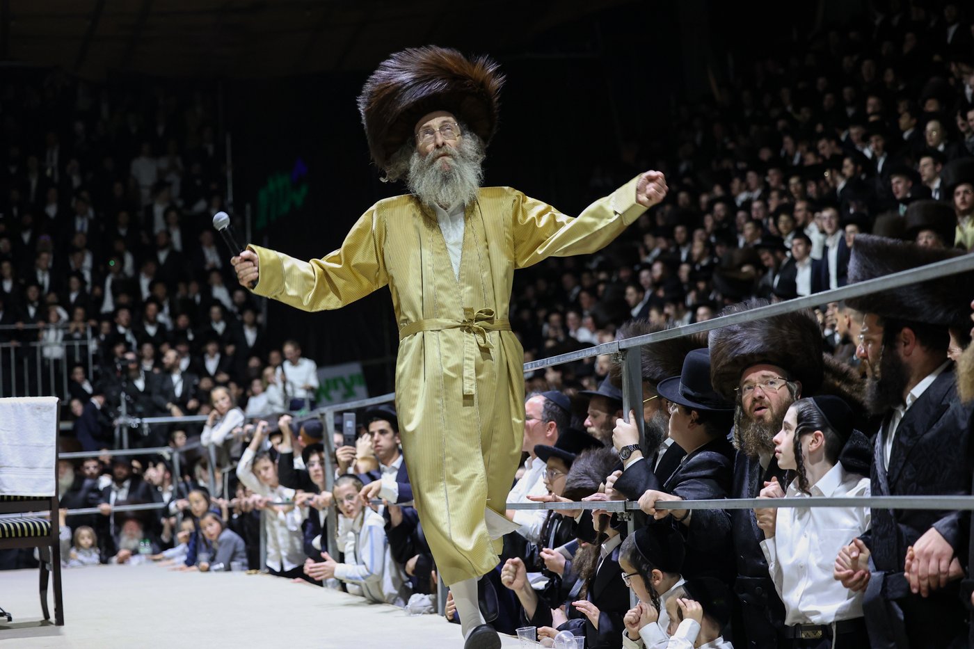 הגה"צ רבי אלימלך בידרמן בשמחת בית השואבה