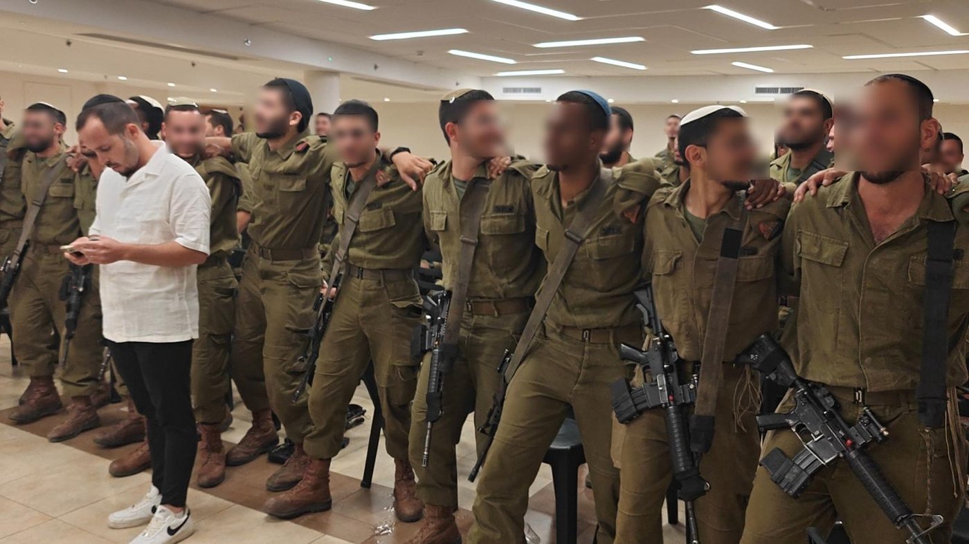 בתוך הבסיס: חיילי הגדוד החרדי השתתפו בחידון בהלכות לשון הרע