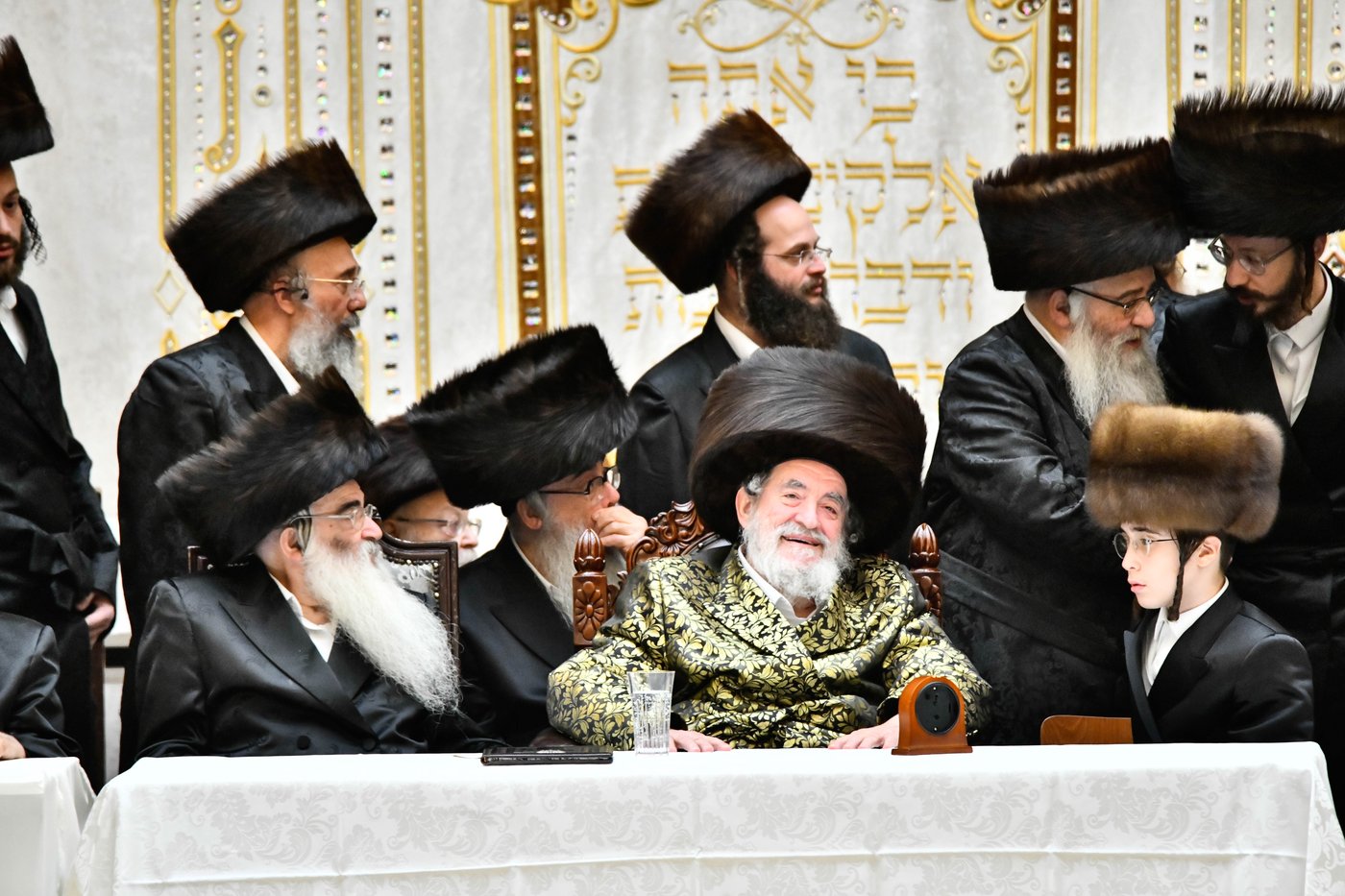 שמחת בר המצווה ושמחת בית השואבה בחצה"ק ויז'ניץ