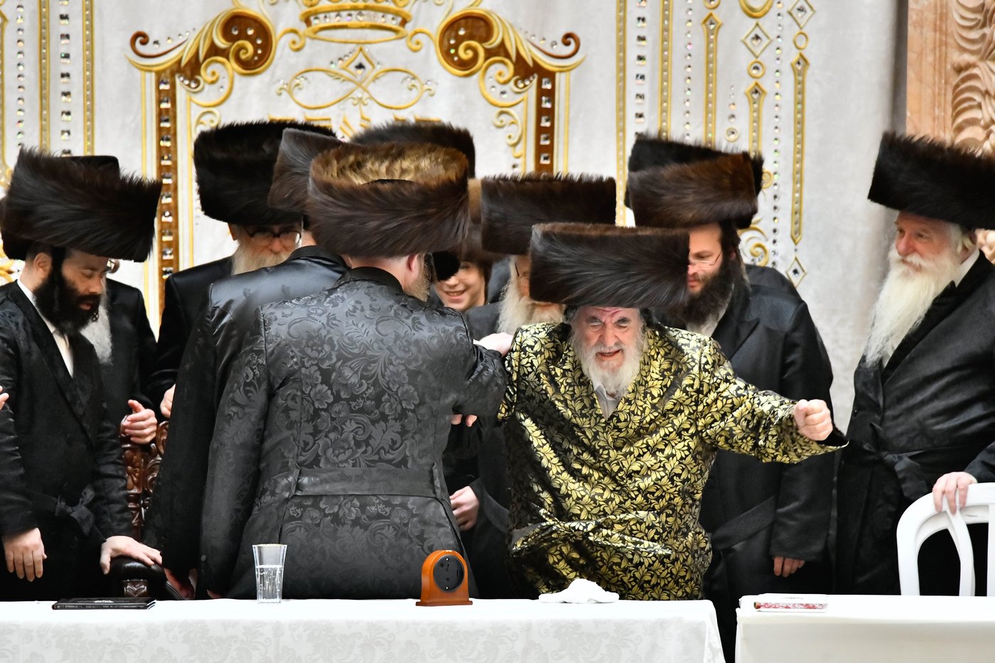 שמחת בר המצווה ושמחת בית השואבה בחצה"ק ויז'ניץ