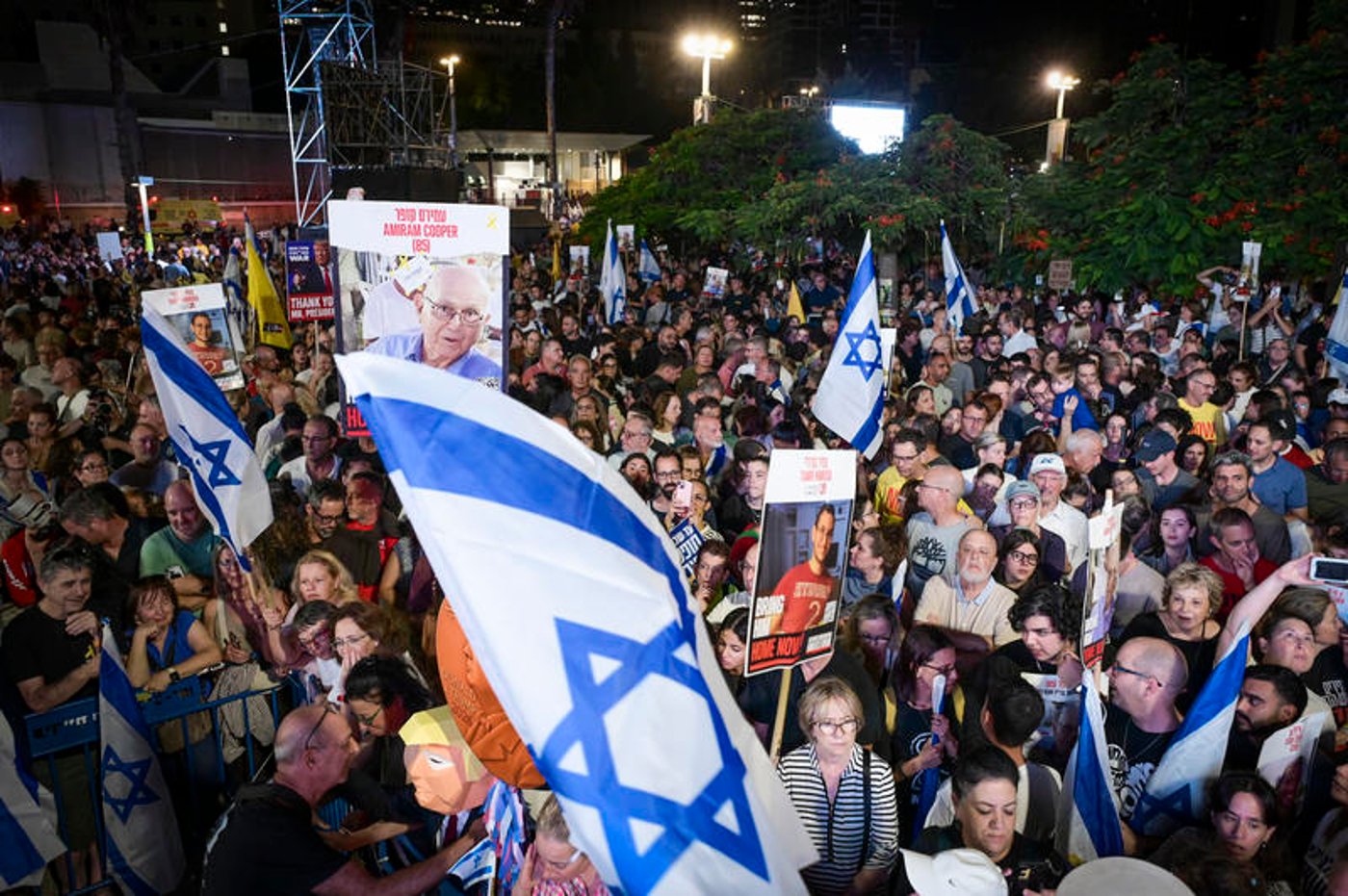 כיכר החטופים