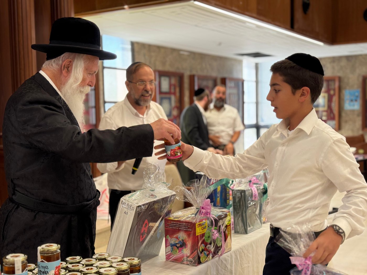 ירח האיתנים אצל הגרי"ד גרוסמן
