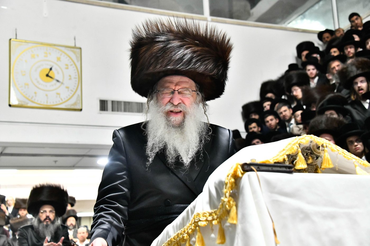 הקפות שניות בחצה"ק נדבורנה
