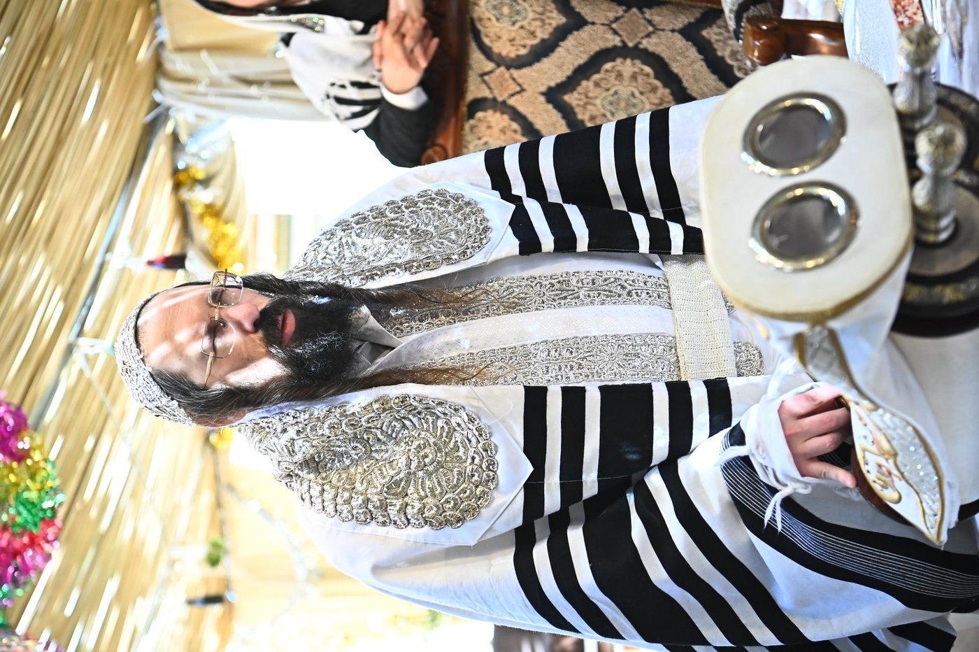 הושענא רבה ושמחת תורה בחצה"ק מעז'בוז