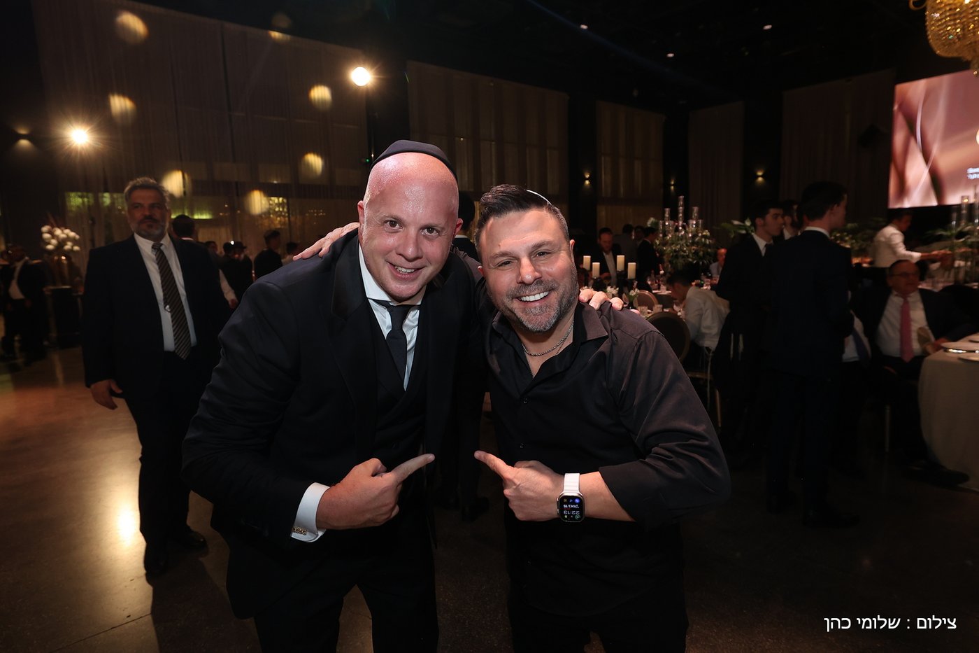 חתונת ביתו של מנחם טוקר