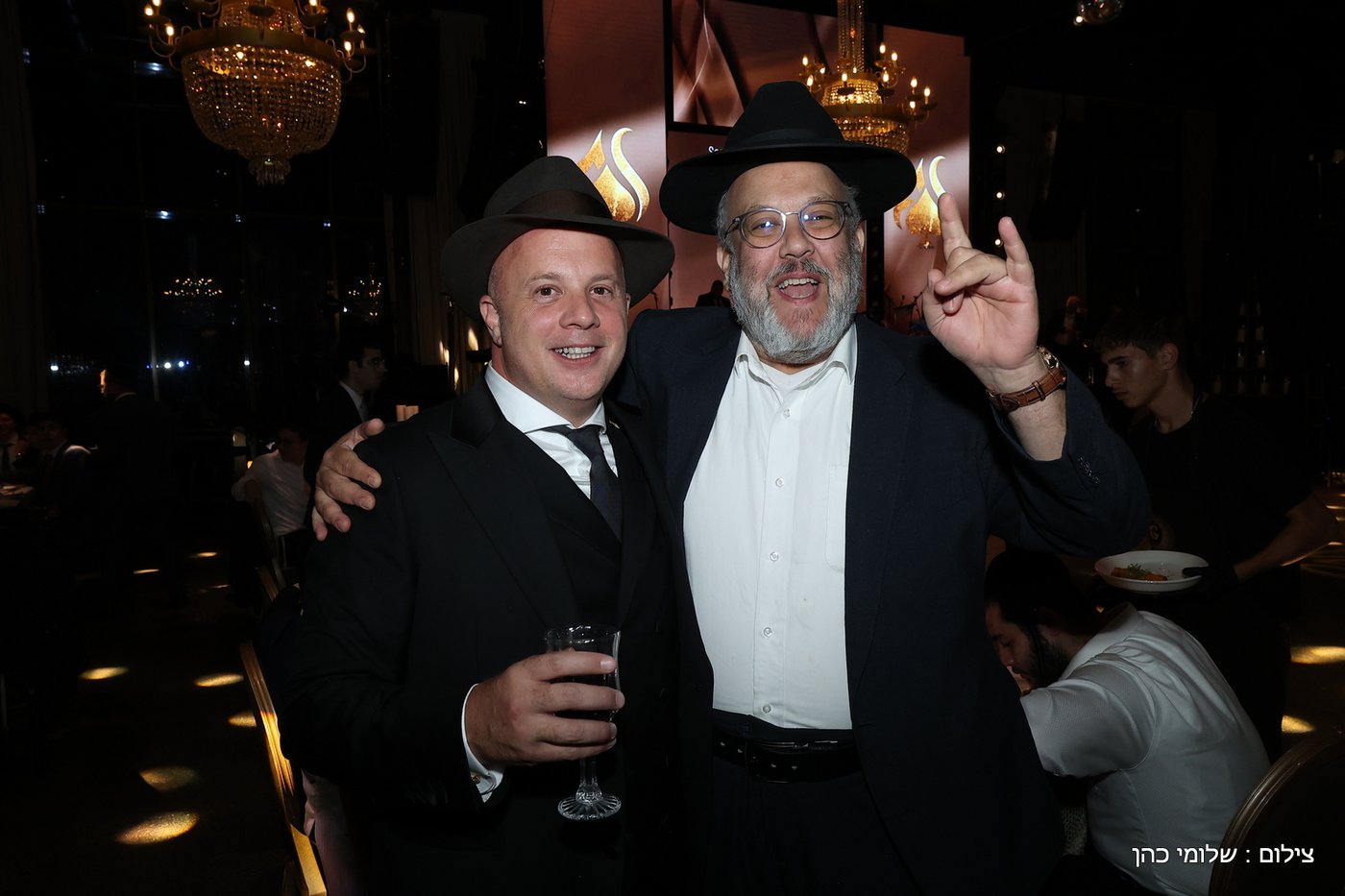 חתונת ביתו של מנחם טוקר