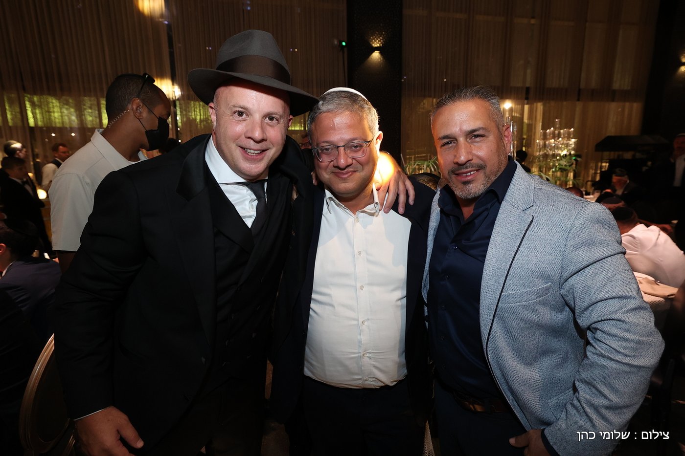 חתונת ביתו של מנחם טוקר