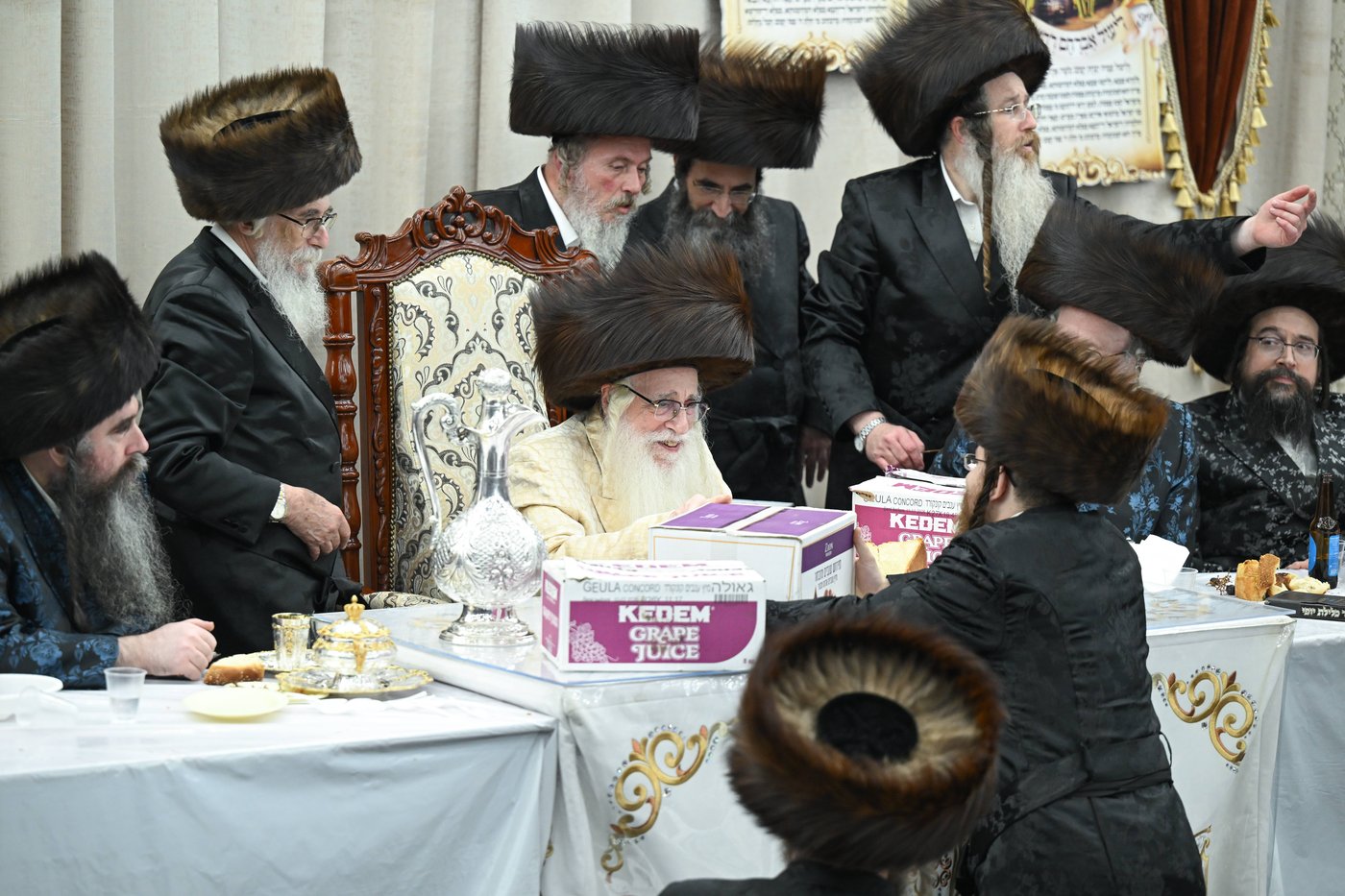 האדמו"ר מצאנז בסיום מסכת סוכה בחוה"מ סוכות