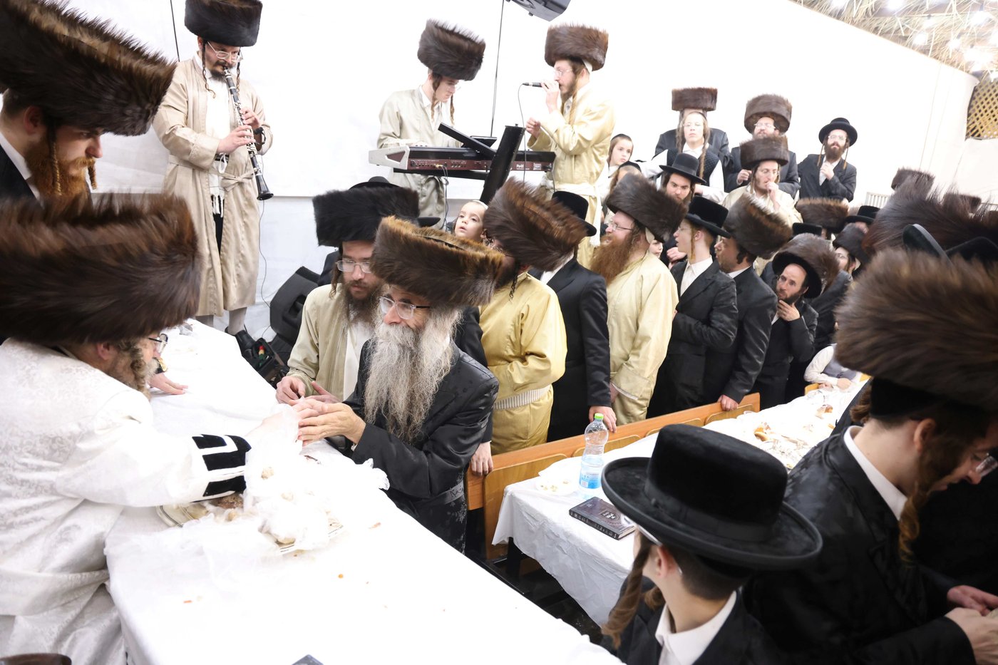 חג הסוכות בחצה"ק קרעטשניף סיגעט