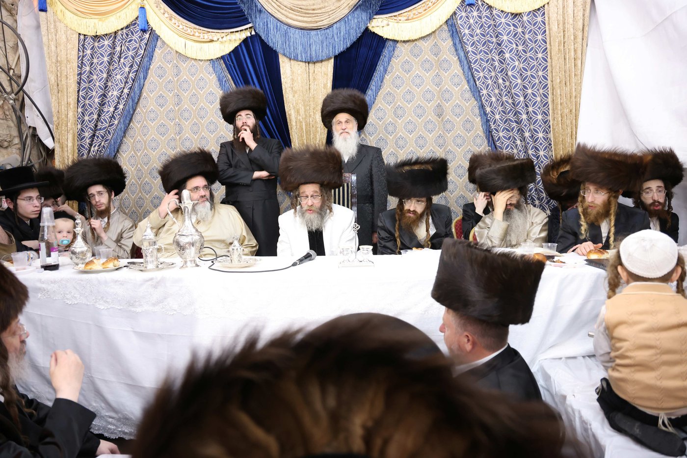 חג הסוכות בחצה"ק קרעטשניף סיגעט