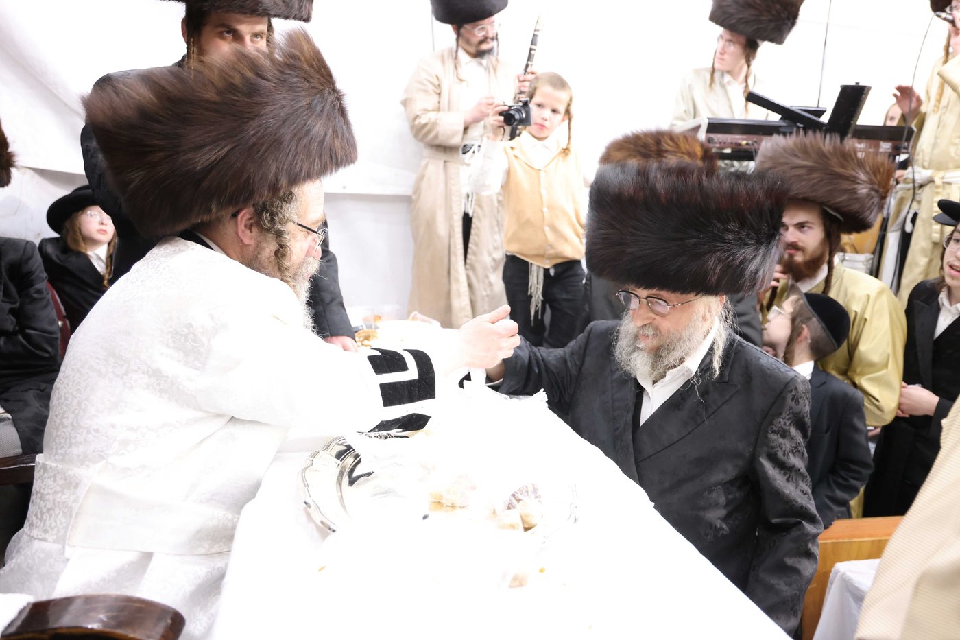 חג הסוכות בחצה"ק קרעטשניף סיגעט