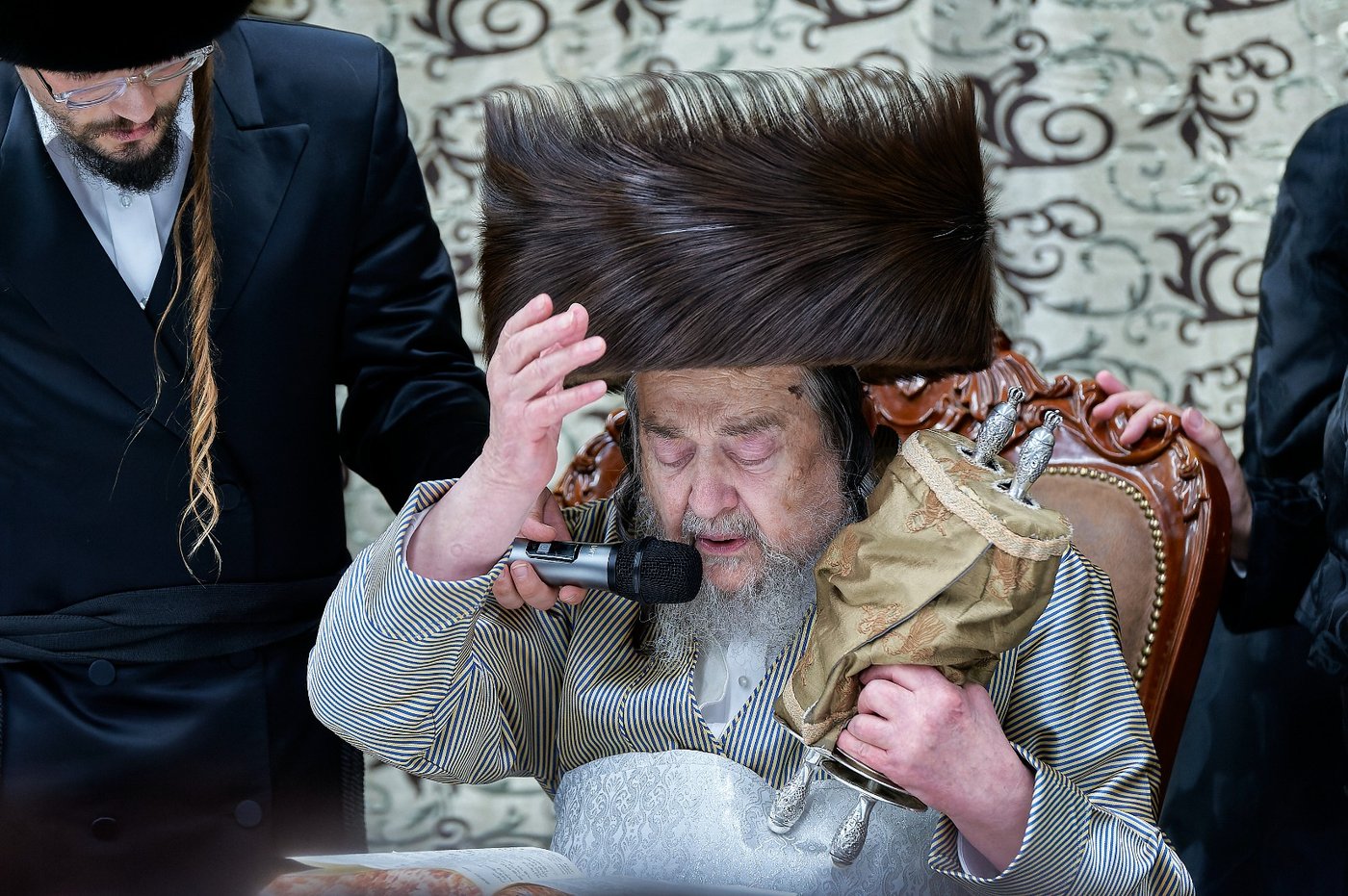 הקפות שניות אצל הגה"צ רבי יעקב מאיר שכטר