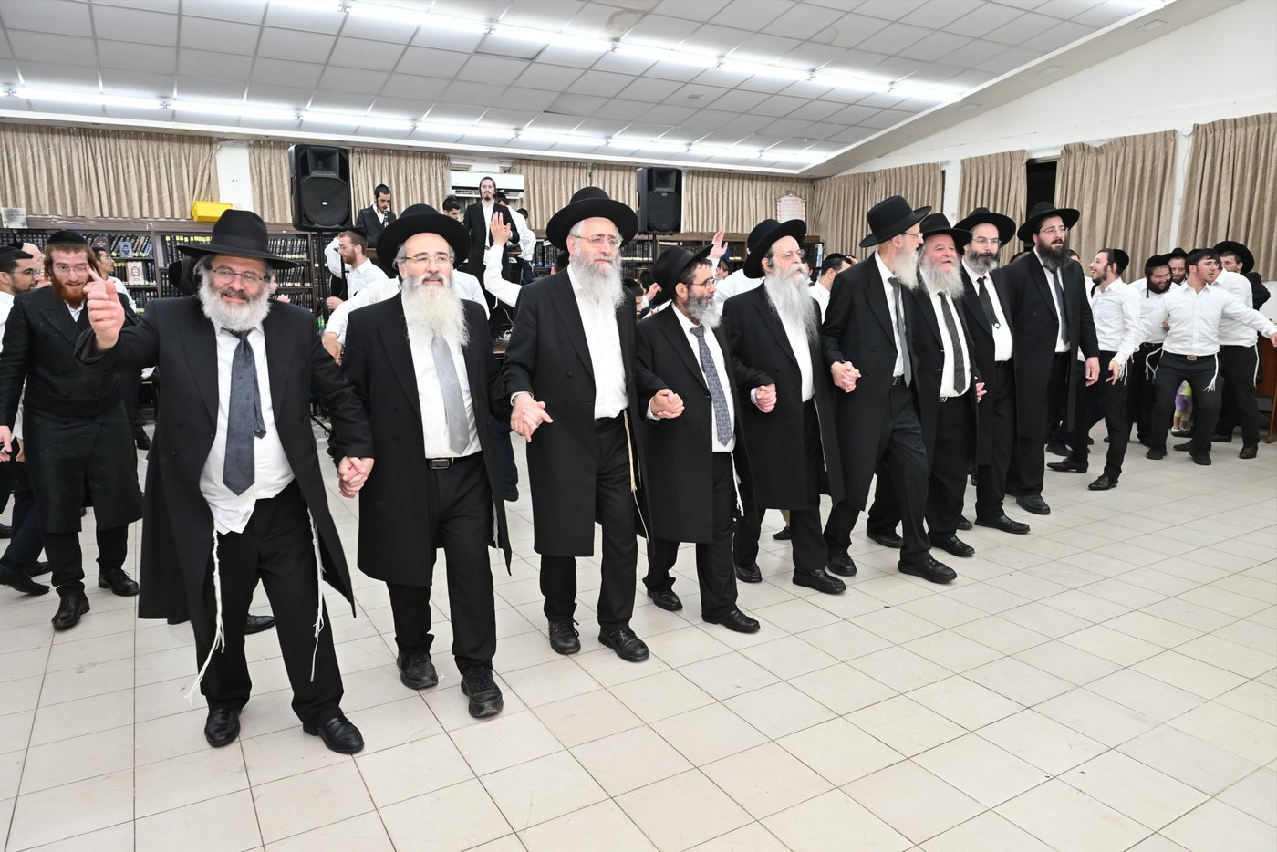 הקפות שניות בישיבת 'קריית מלך'