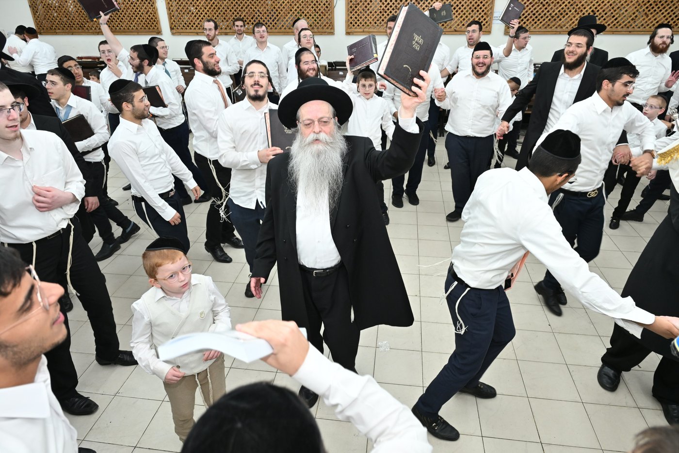 הקפות שניות בישיבת 'קריית מלך'