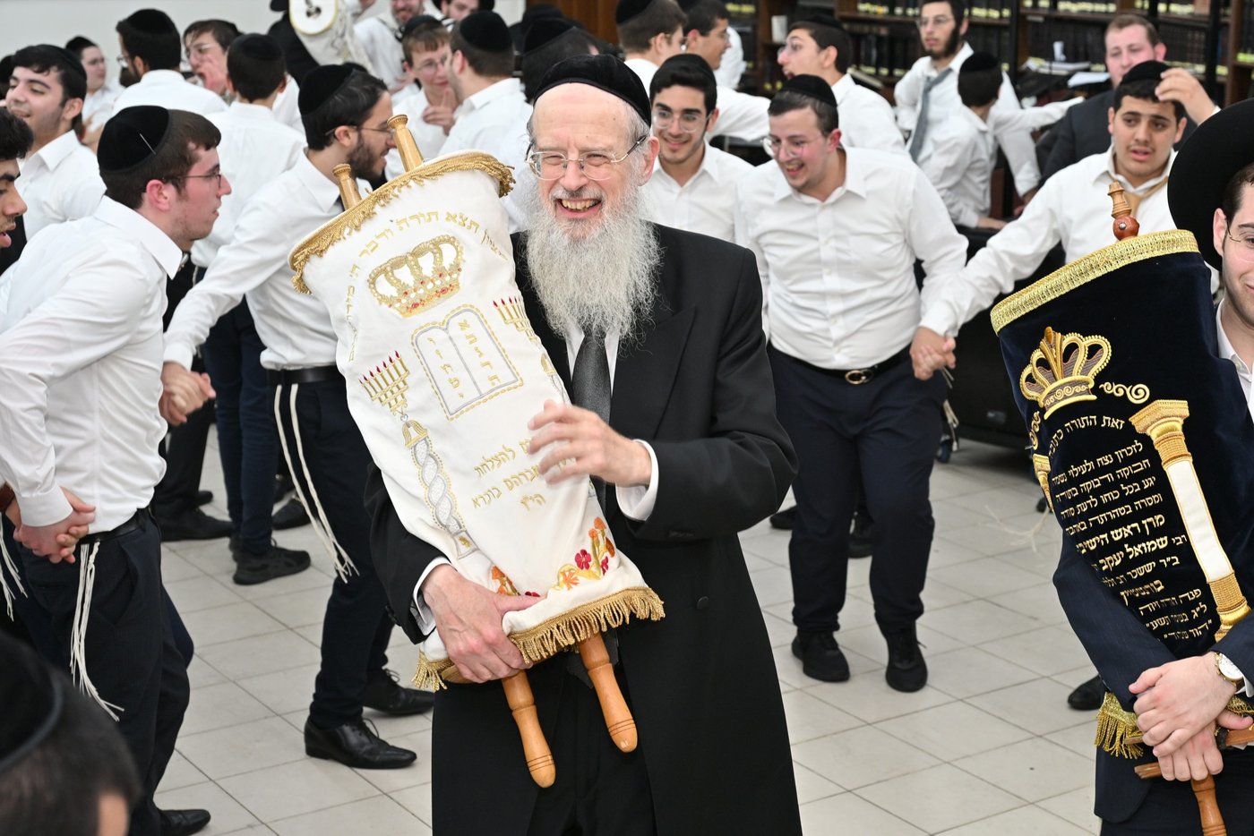 הקפות שניות בישיבת 'קריית מלך'