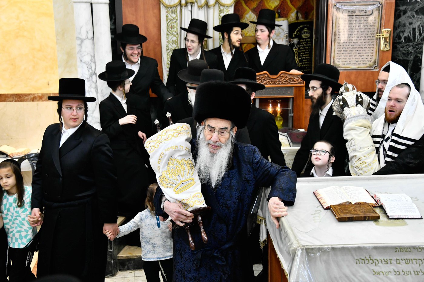 הקפות לבני חו"ל באלכסנדר