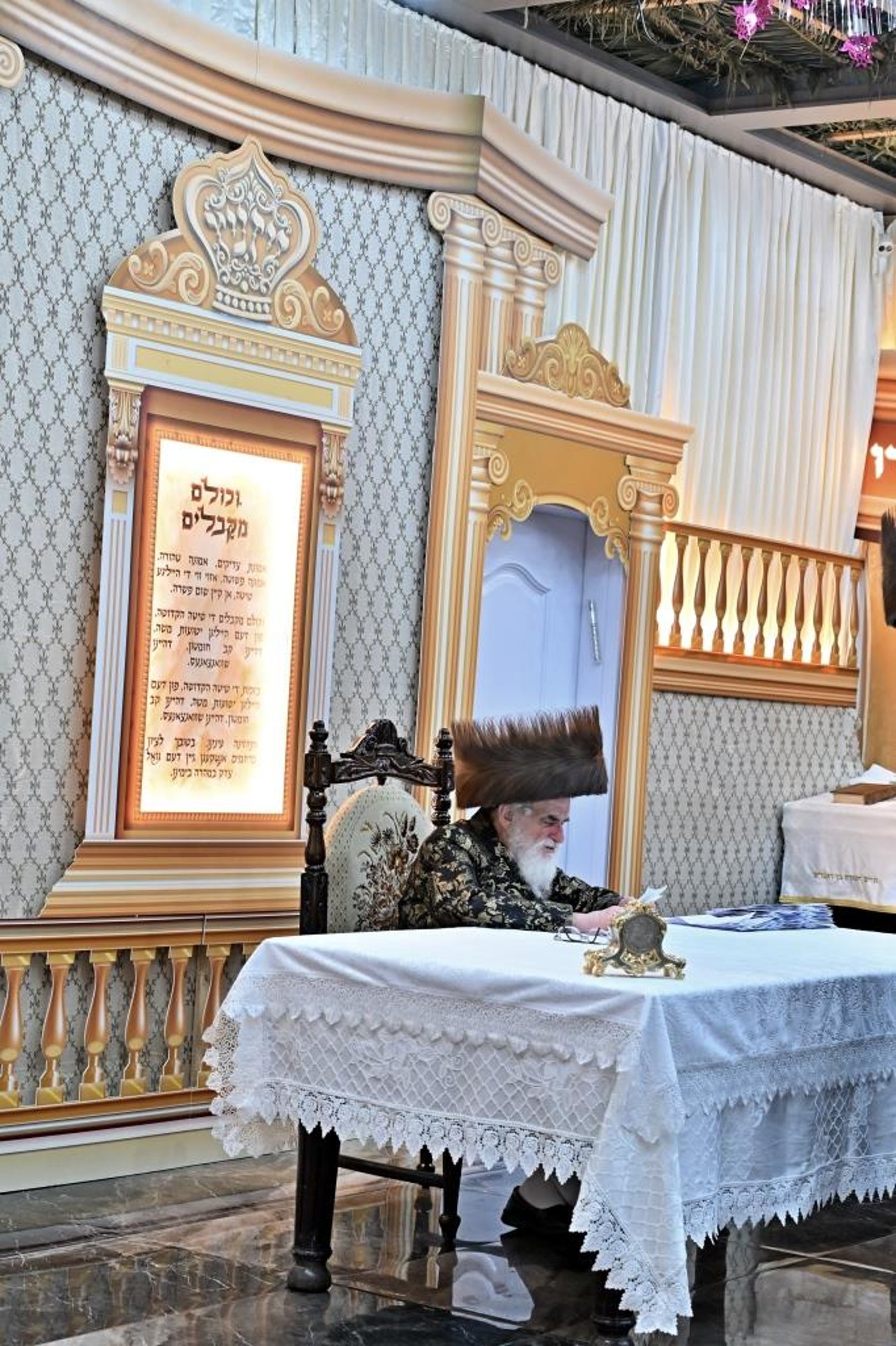 חג הסוכות בחצה"ק ויזניץ