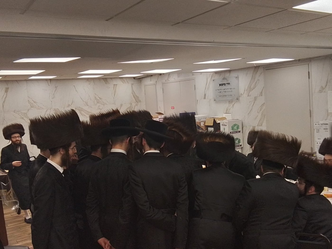 מאה אלף חרדים יפגינו היום במנהטן: "עזבו את לומדי התורה בישראל"