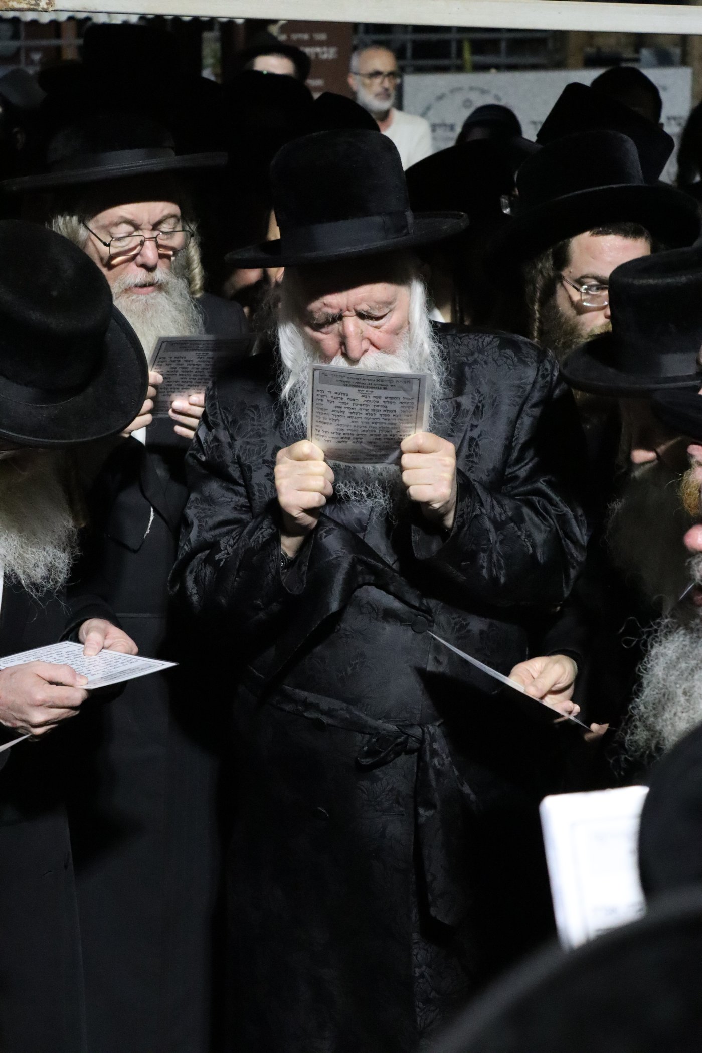 מסע הלווית הרה"ג רבי מנחם בן ציון גרוסמן זצ"ל