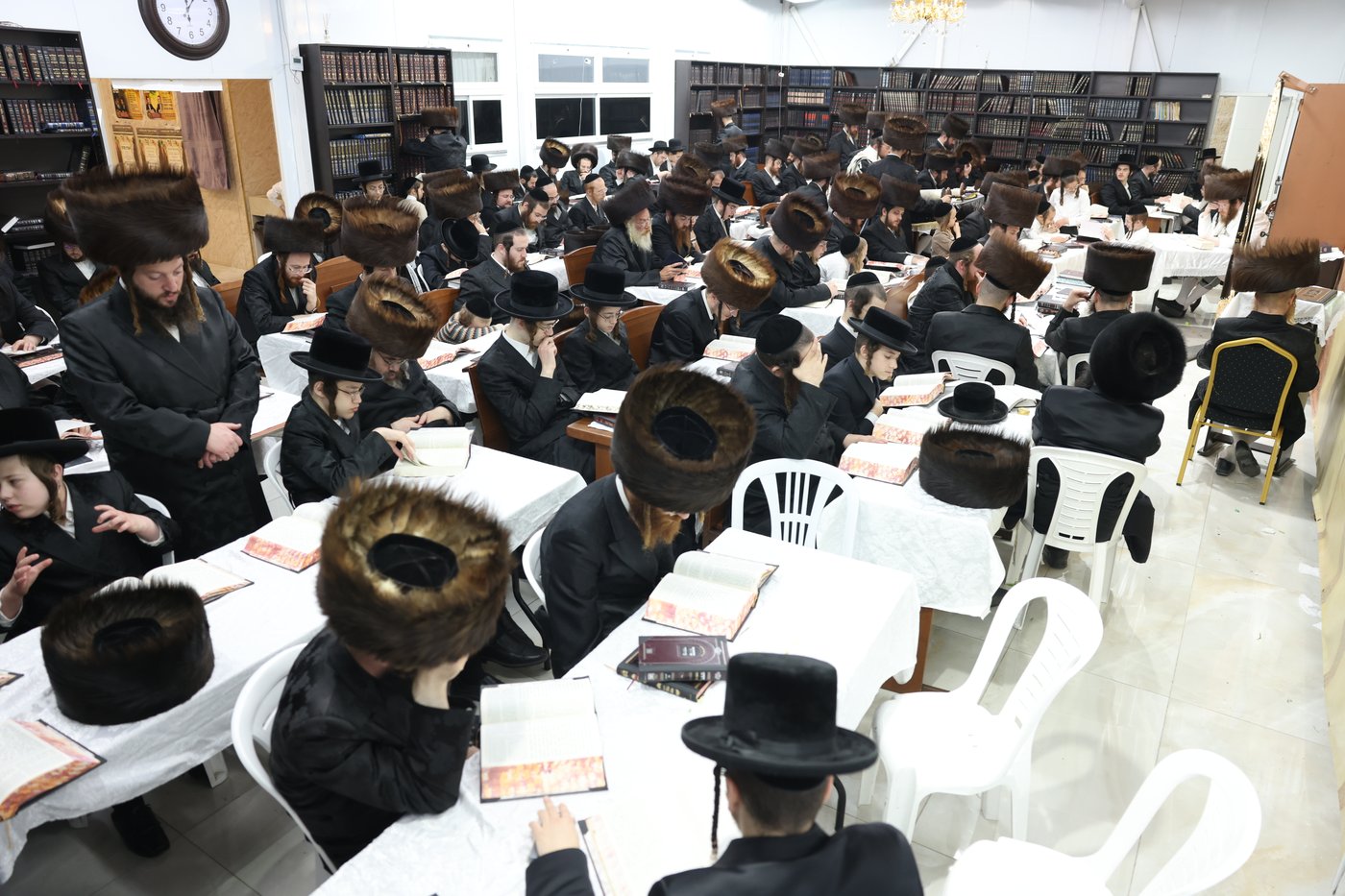 סוכות בחצר ספינקא בית שמש