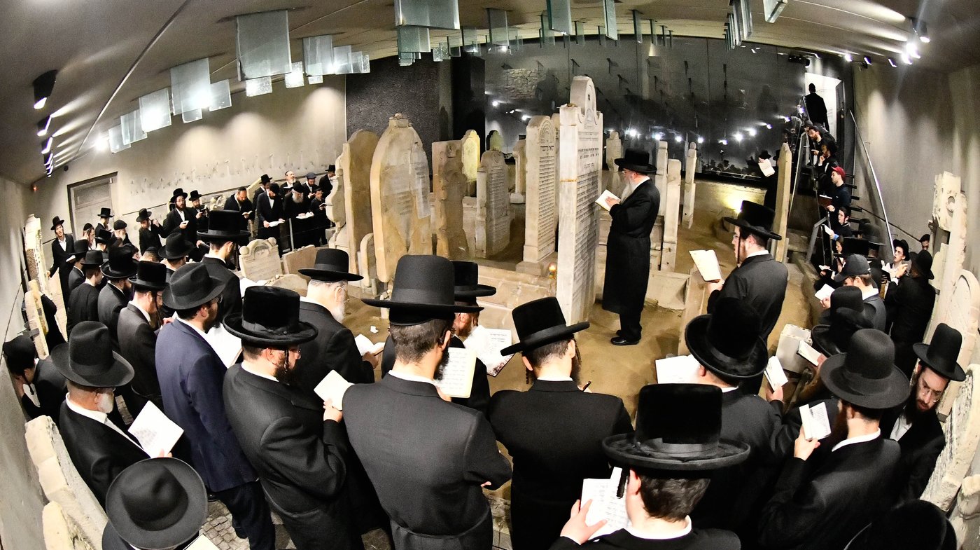 הילולת מרן ה'חתם סופר' זי"ע בעיר פרעשבורג