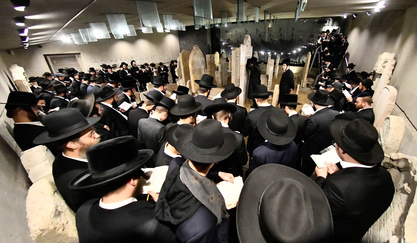 הילולת מרן ה'חתם סופר' זי"ע בעיר פרעשבורג