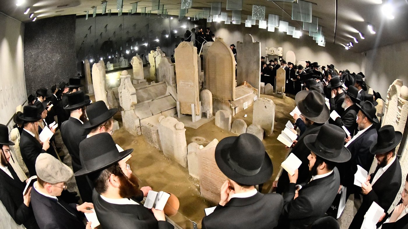 הילולת מרן ה'חתם סופר' זי"ע בעיר פרעשבורג
