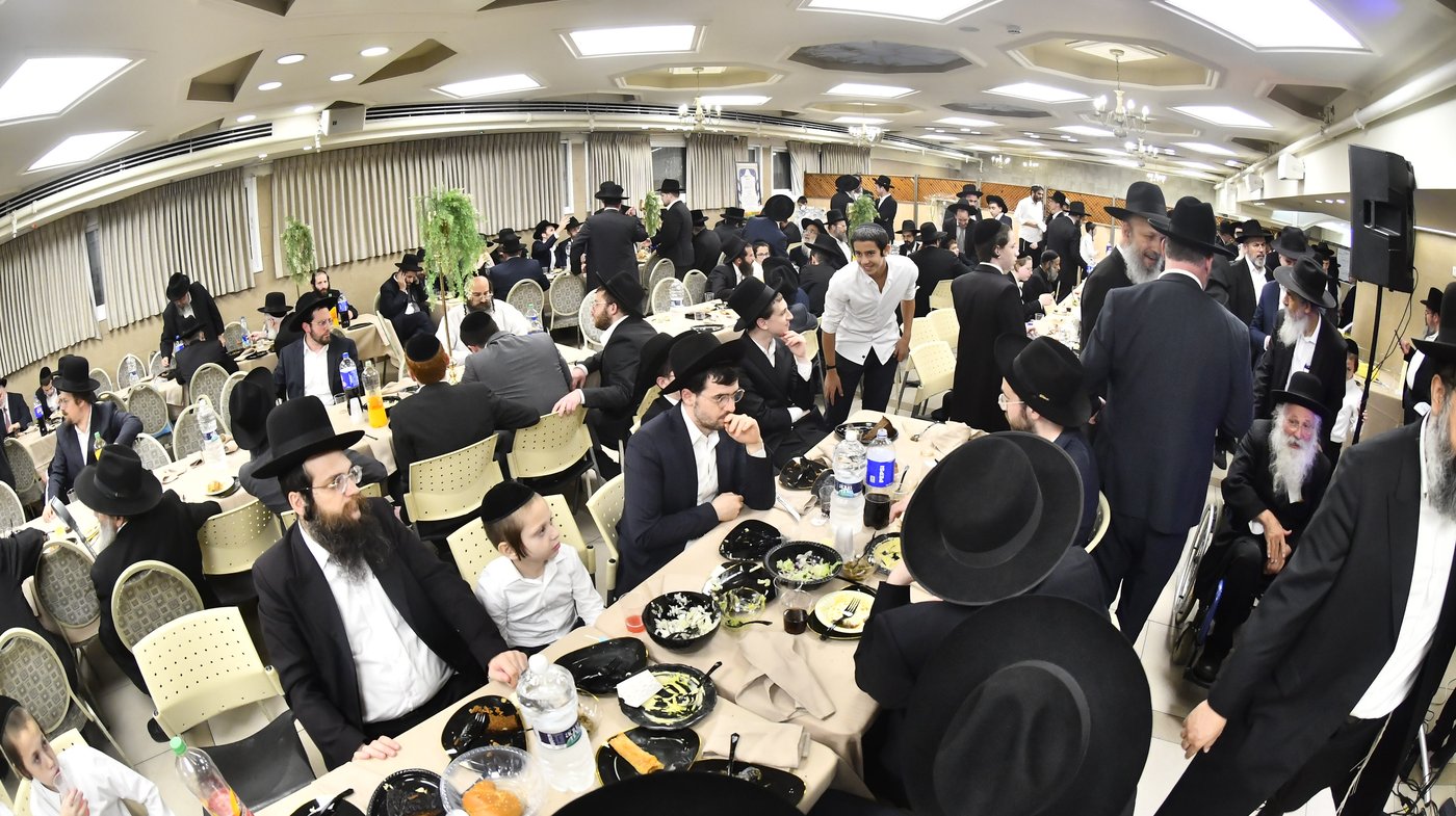 שמחת בר המצווה לבנו של גדליה סילמן, נכד הראב"ד הגר"י סילמן 