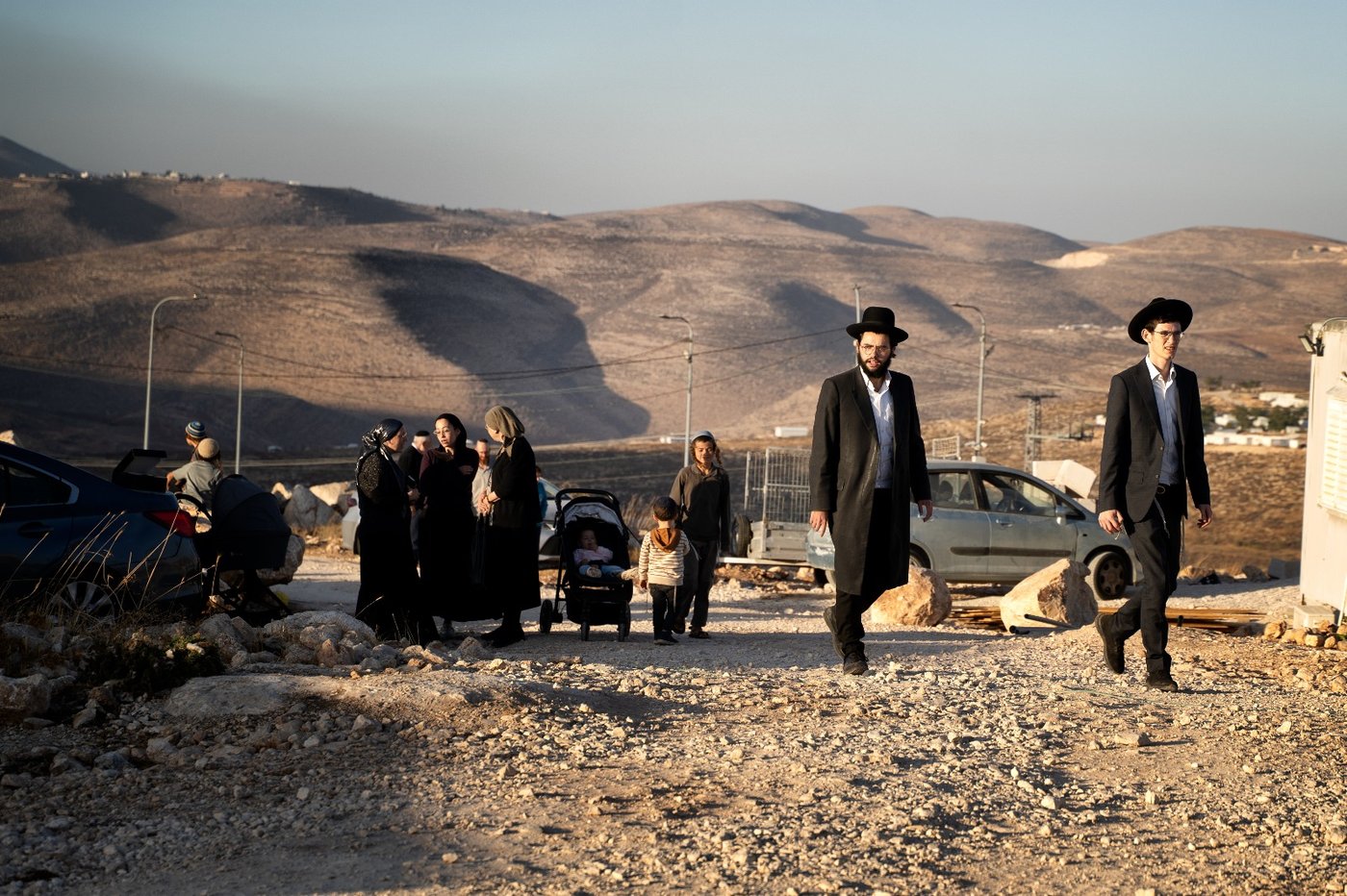 הכנסת ספר תורה במאחז מצפה לאה בבנימין