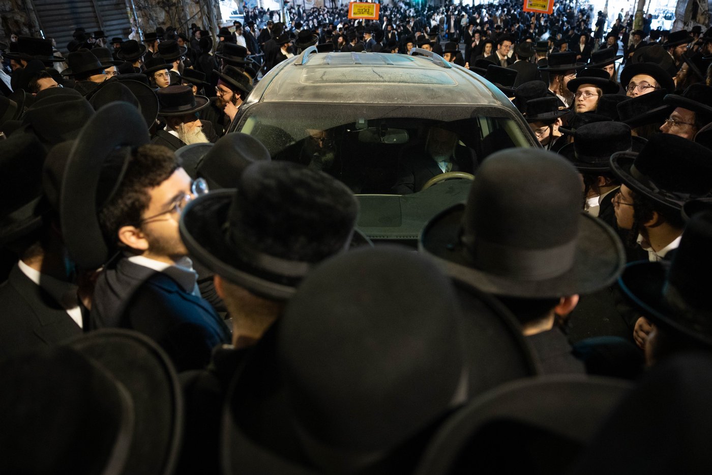 מחאה נגד גזירת הגיוס בראשות האדמו"ר ממשכנות הרועים