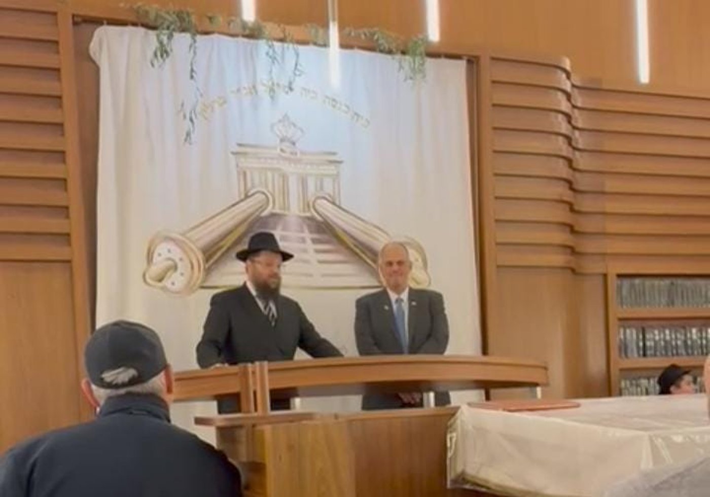 צונאמי מדיני? כך אירח ראש העיר הגרמני את ה"תאום" מישראל