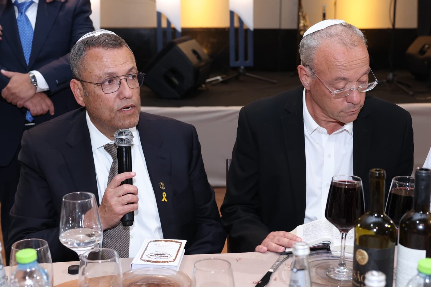 ראש העיר ירושלים ערך שבע ברכות לבתו, כולם הגיעו לברך • צפו בגלריה