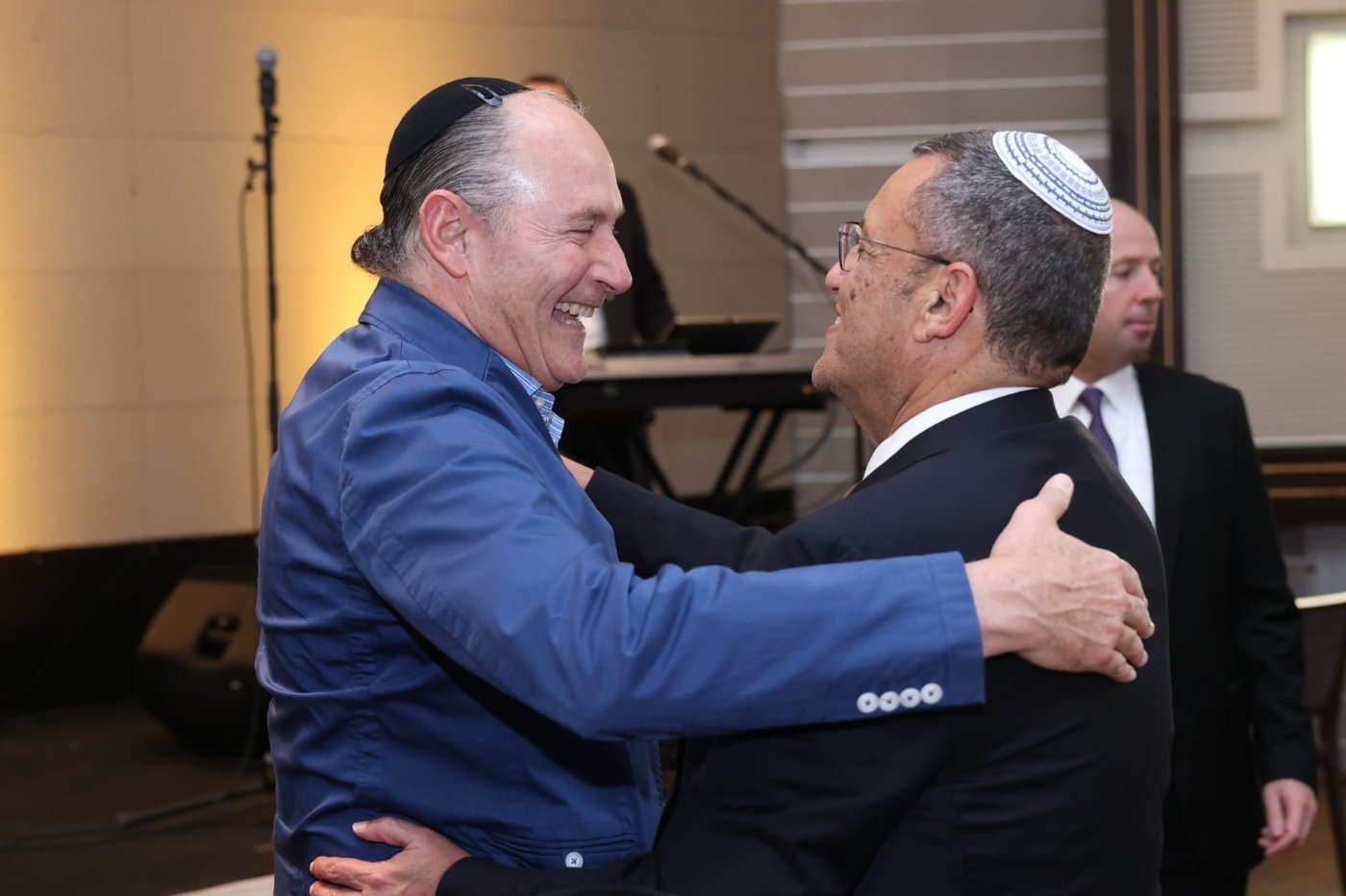 ראש העיר ירושלים ערך שבע ברכות לבתו, כולם הגיעו לברך • צפו בגלריה