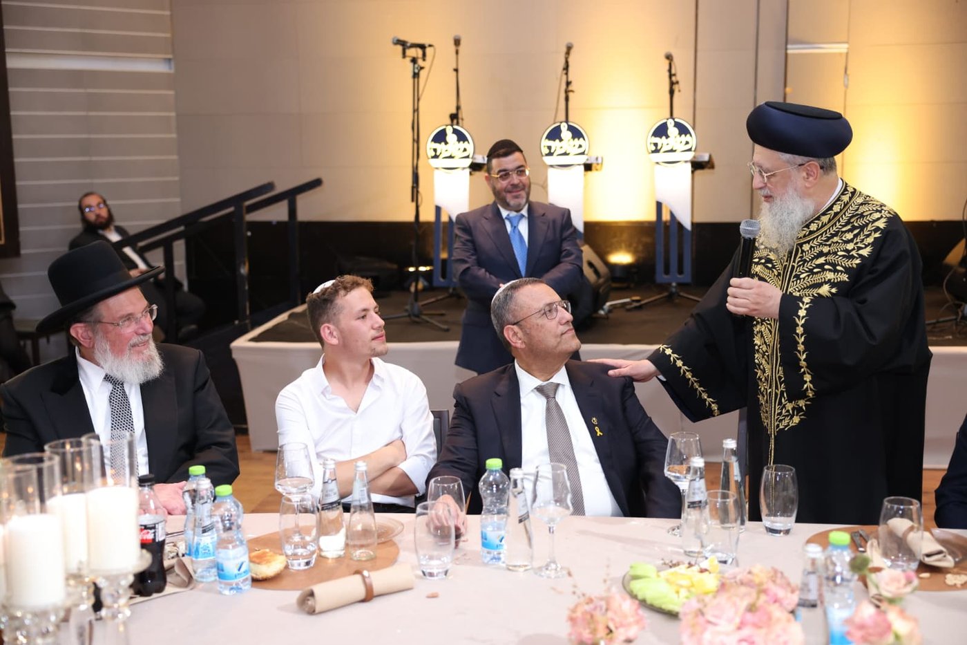 ראש העיר ירושלים ערך שבע ברכות לבתו, כולם הגיעו לברך • צפו בגלריה