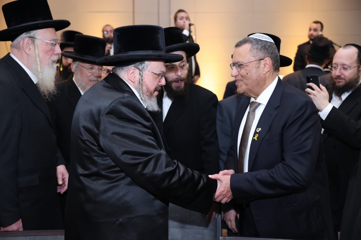 ראש העיר ירושלים ערך שבע ברכות לבתו, כולם הגיעו לברך • צפו בגלריה