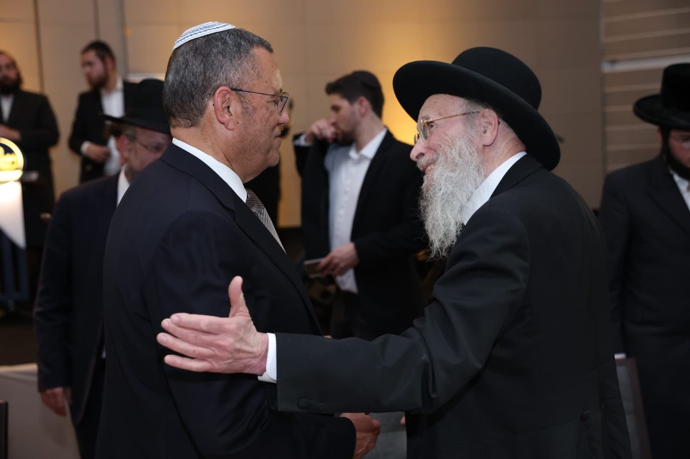 ראש העיר ירושלים ערך שבע ברכות לבתו, כולם הגיעו לברך • צפו בגלריה