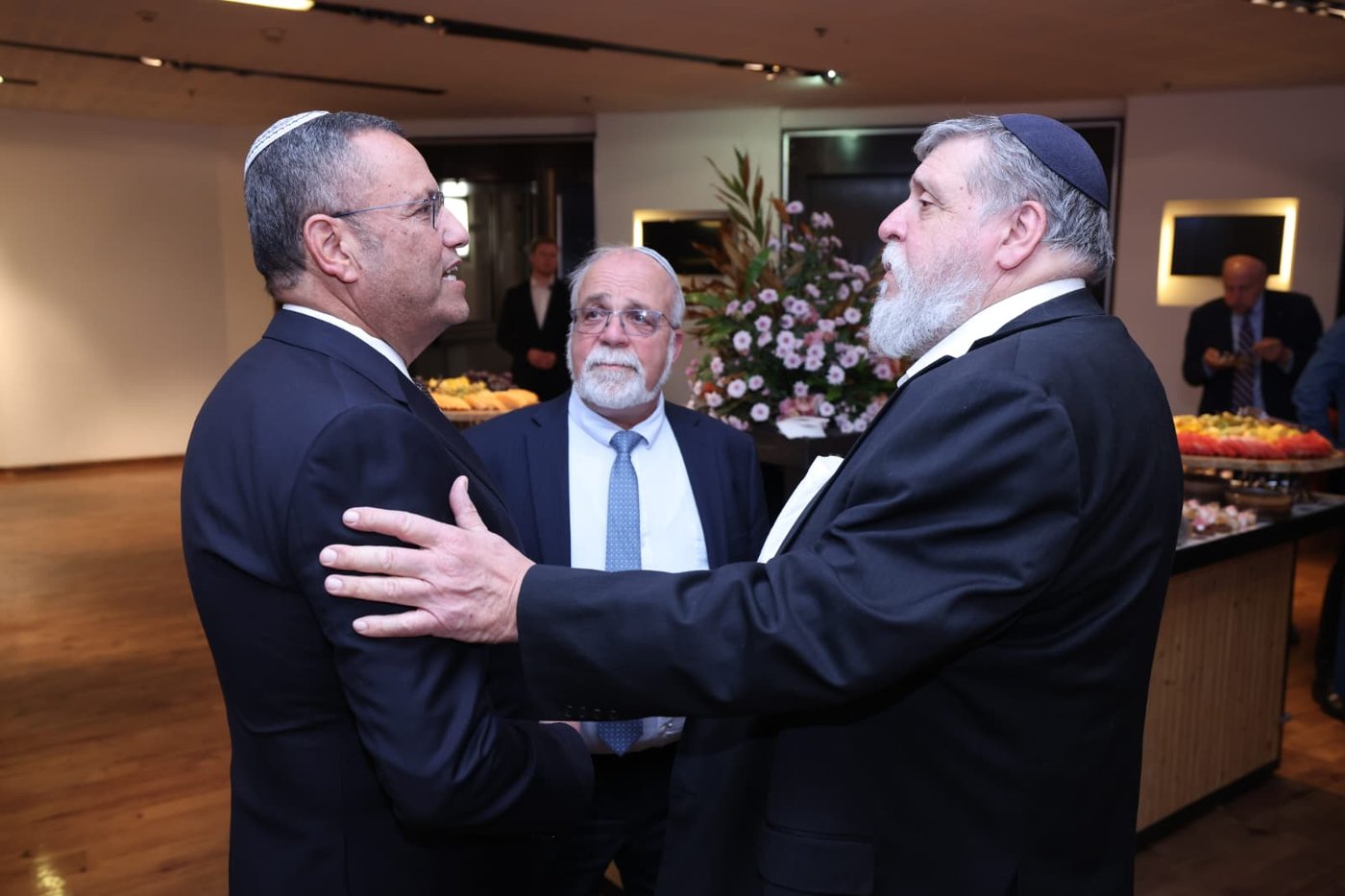 ראש העיר ירושלים ערך שבע ברכות לבתו, כולם הגיעו לברך • צפו בגלריה
