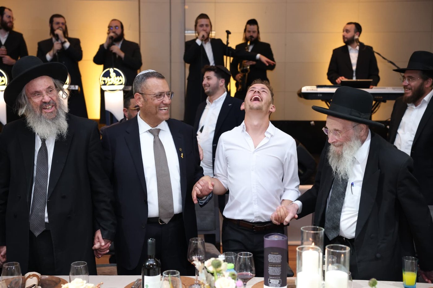 ראש העיר ירושלים ערך שבע ברכות לבתו, כולם הגיעו לברך • צפו בגלריה