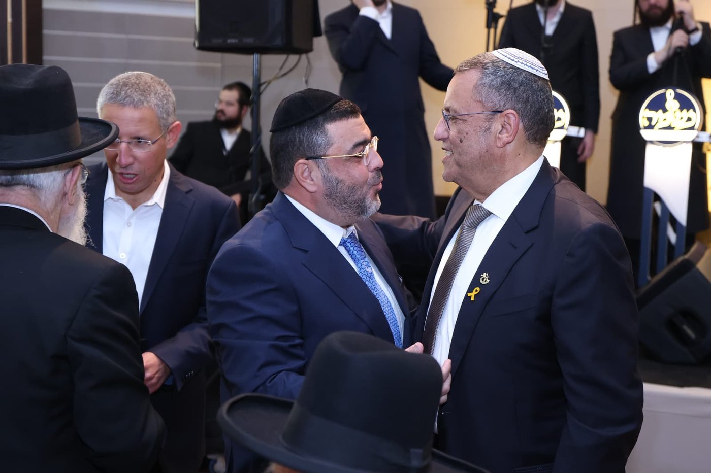 ראש העיר ירושלים ערך שבע ברכות לבתו, כולם הגיעו לברך • צפו בגלריה