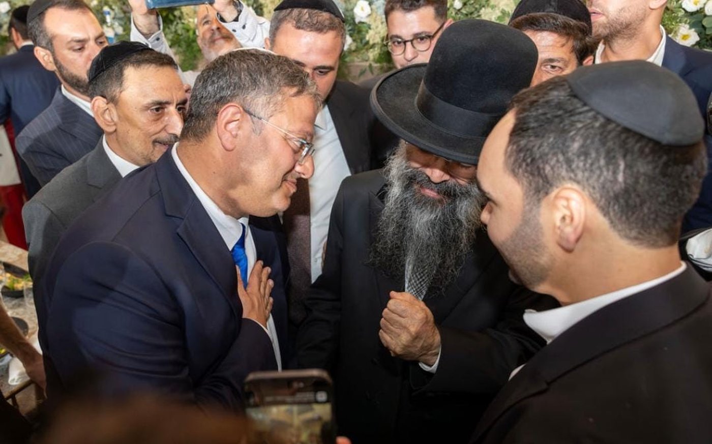בר מצווה לבנו של אריאל אלחרר
