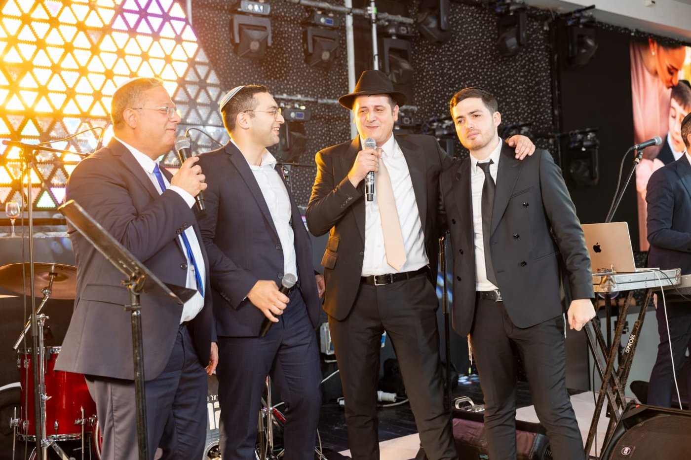 בר מצווה לבנו של אריאל אלחרר