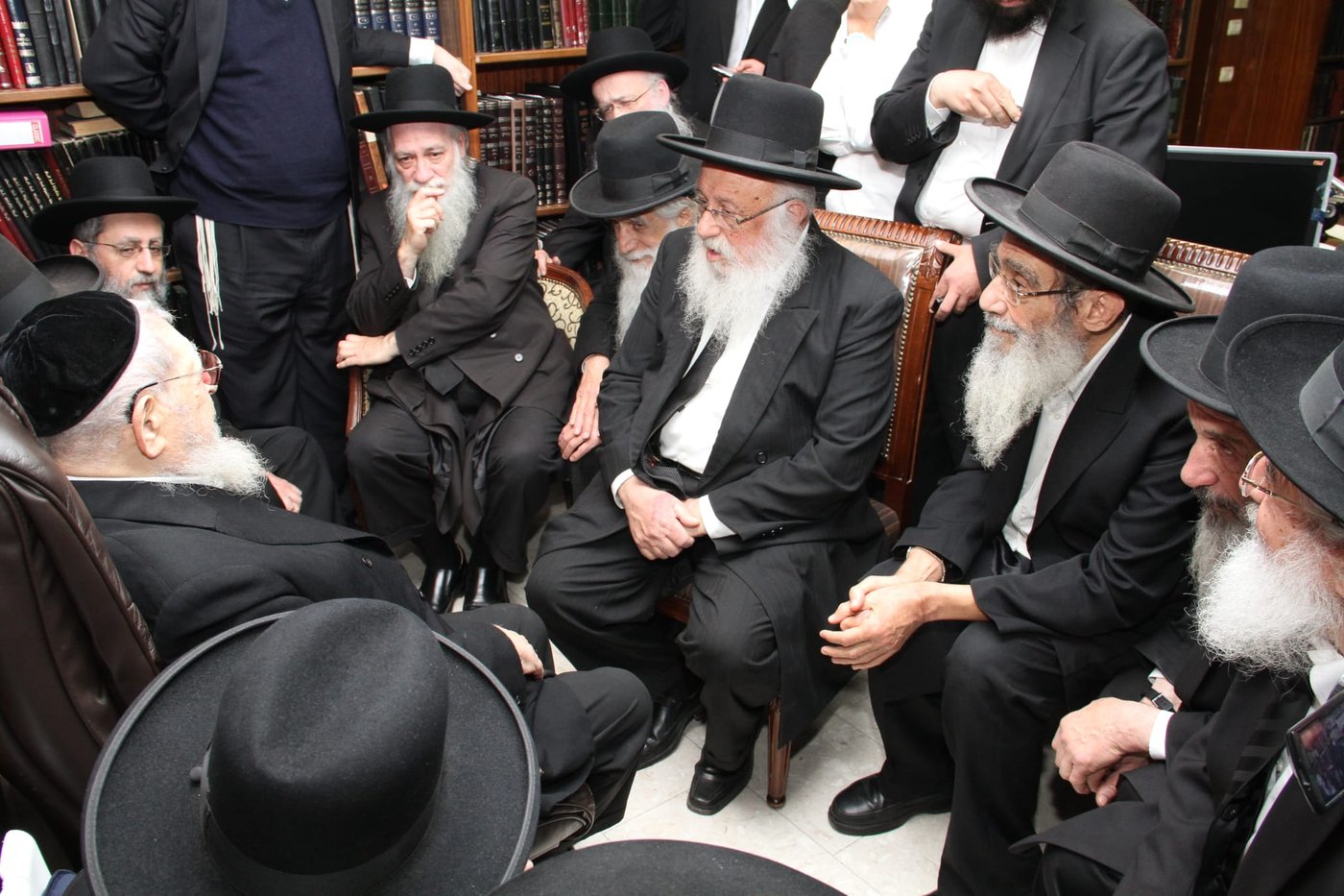 בניחום אבלים