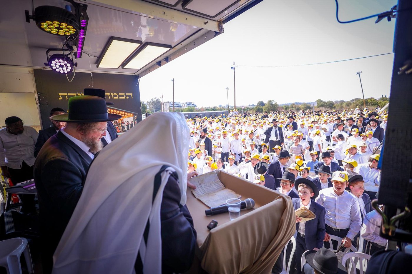 עצרת המחאה של ילדי 'עטרת שלמה' מול כלא 10
