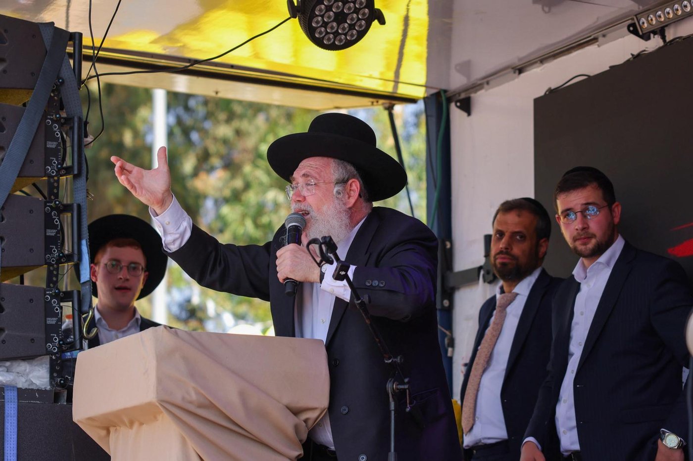 עצרת המחאה של ילדי 'עטרת שלמה' מול כלא 10