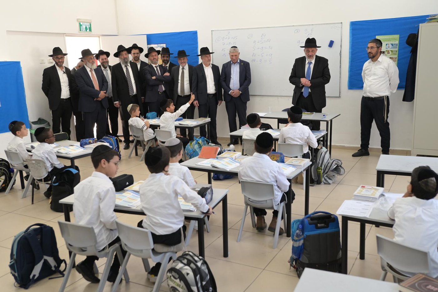 ביקור יו"ר ש"ס אריה דרעי בת"ת "אוצר התורה" בקריית אתא