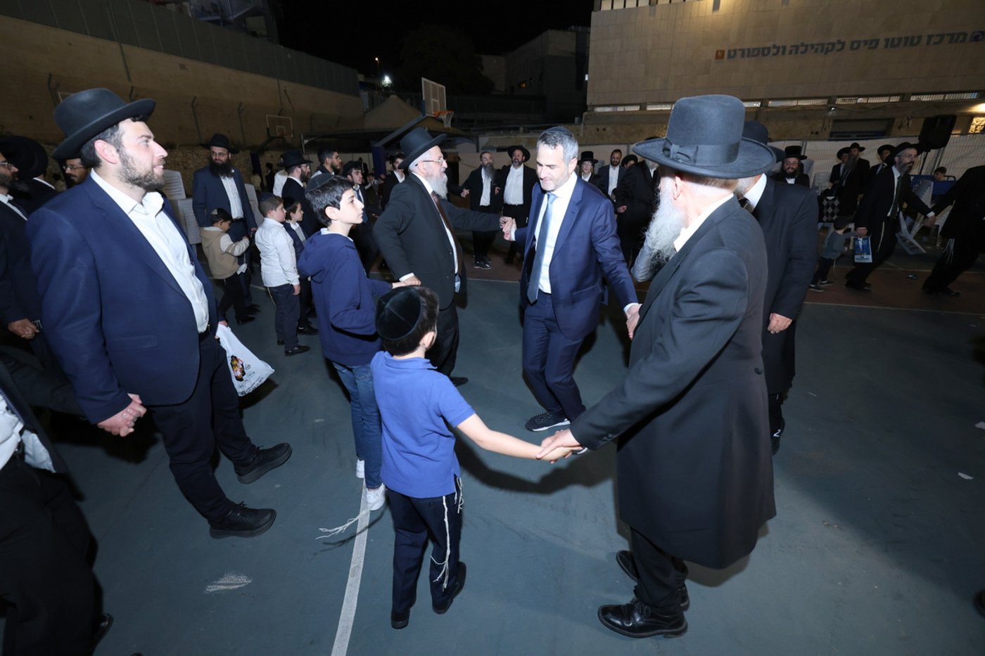 פדיון פטר חמור בבית וגן