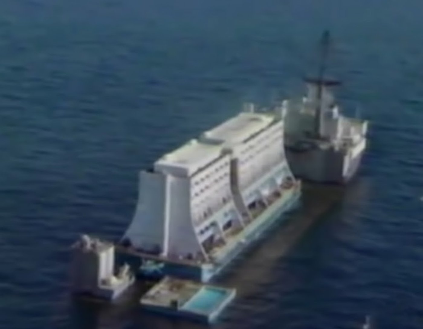 המלון משייט באוקיינוס