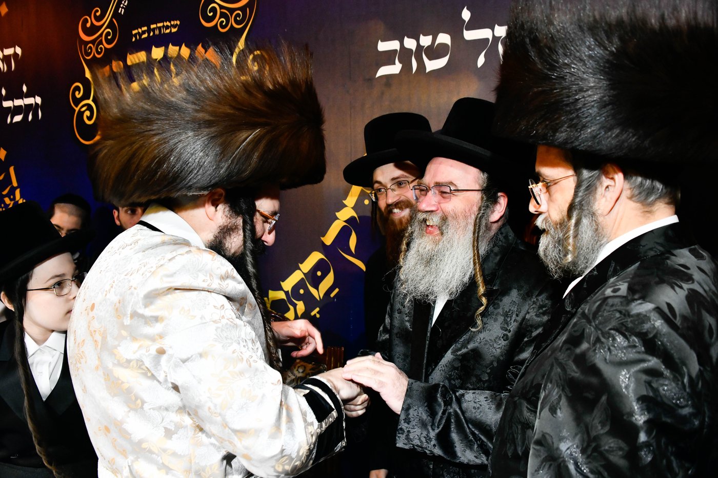 בר המצווה לבן האדמו"ר ממעז'יבוז'