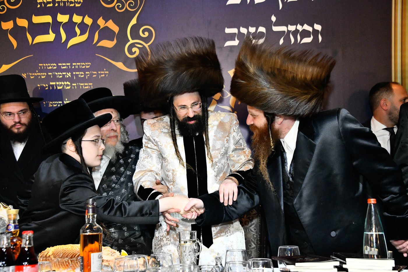 בר המצווה לבן האדמו"ר ממעז'יבוז'