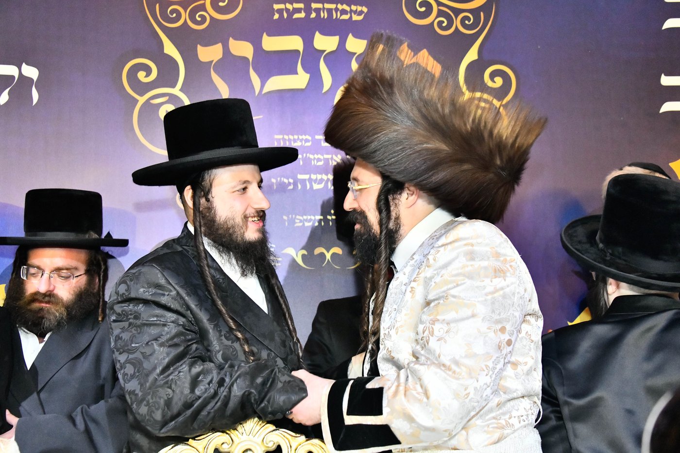 בר המצווה לבן האדמו"ר ממעז'יבוז'